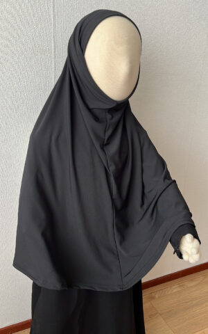 Amīnah Medium – Deep Black
